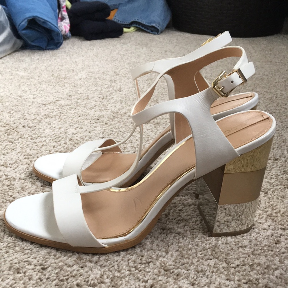 Aldo T-strap Block Heel - Picture 3 of 7